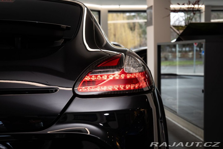 Porsche Panamera  2011