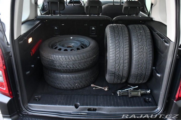 Citroën Berlingo 1.2 PureTech 110 2xKOLA Č 2020