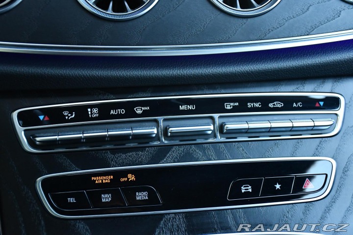 Mercedes-Benz E 200 9G CARPLAY FOLIE 2021