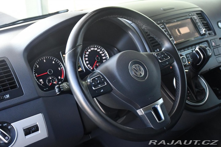 Volkswagen Multivan 2.0TDi ČR 7.MÍST TAŽNÉ M. 2015