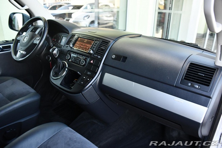 Volkswagen Multivan 2.0TDi ČR 7.MÍST TAŽNÉ M. 2015