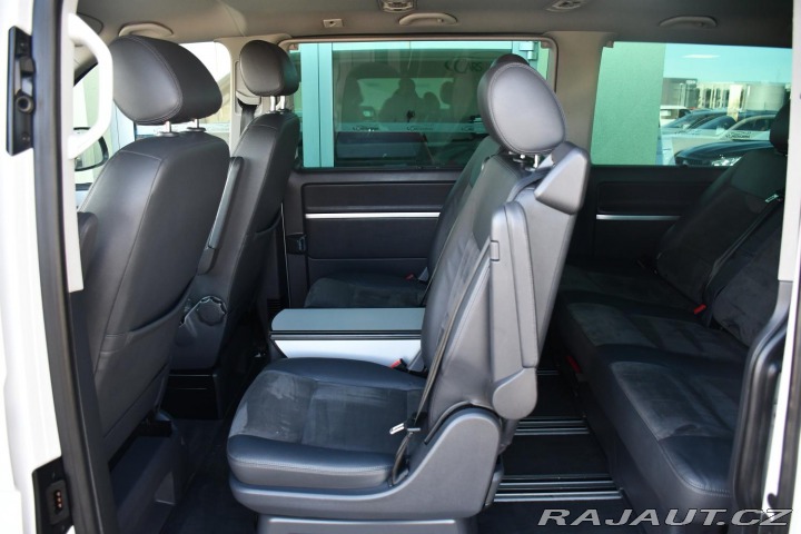 Volkswagen Multivan 2.0TDi ČR 7.MÍST TAŽNÉ M. 2015