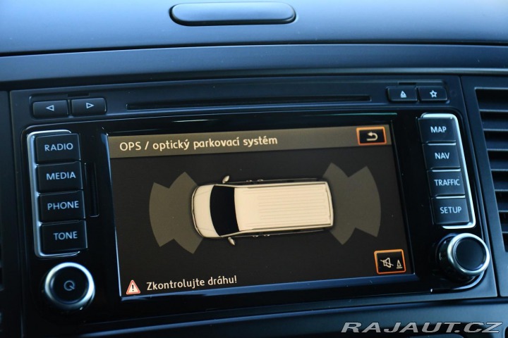 Volkswagen Multivan 2.0TDi ČR 7.MÍST TAŽNÉ M. 2015