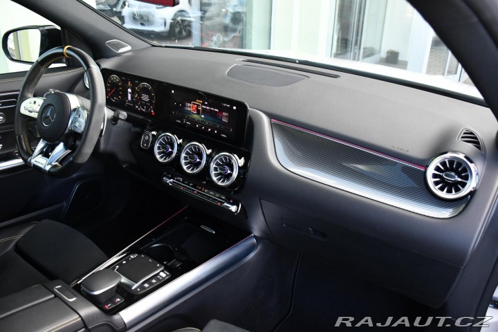 Mercedes-Benz GLA 45S AMG 4MATIC+PANO 2022