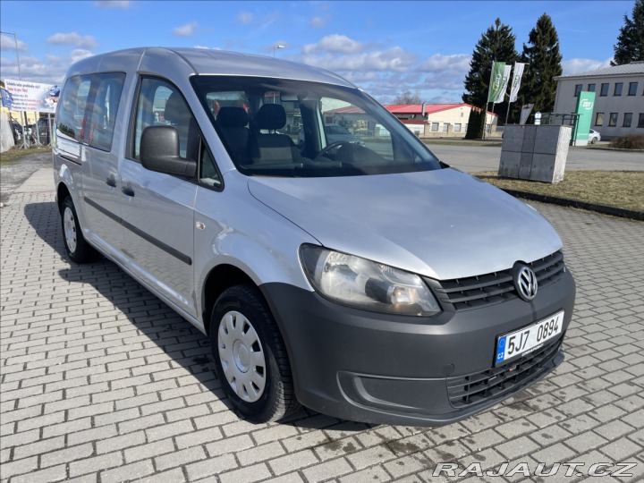 Volkswagen Caddy 1,6 TDi 75kw MAXI TAŽNÉ D 2011
