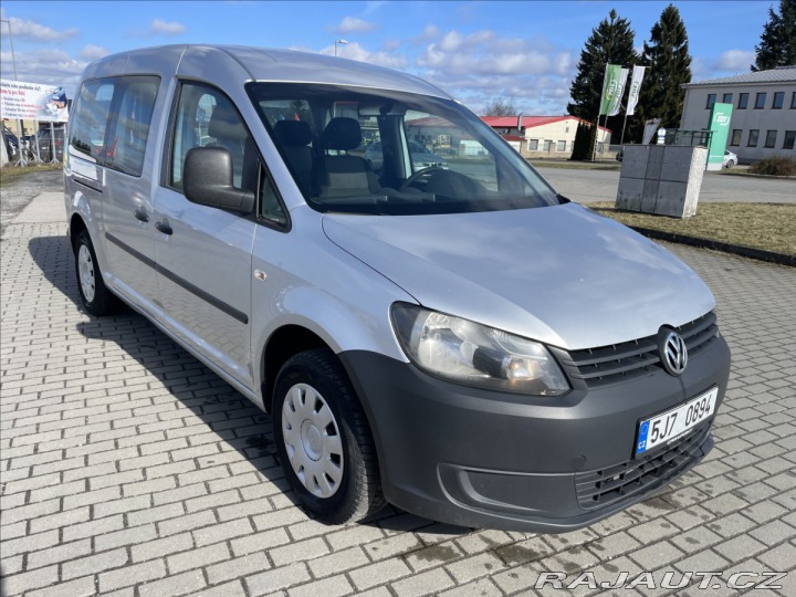 Volkswagen Caddy 1,6 TDi 75kw MAXI TAŽNÉ D 2011