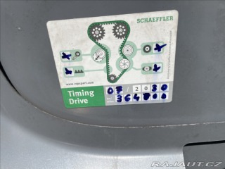 Volkswagen Caddy 1,6 TDi 75kw MAXI TAŽNÉ D 2011