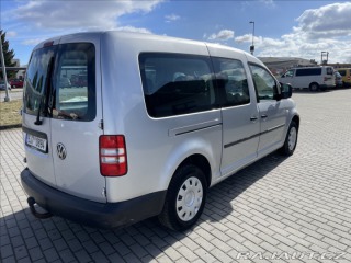 Volkswagen Caddy 1,6 TDi 75kw MAXI TAŽNÉ D 2011