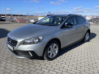 Volvo V40 2,0 i T4 140kw CROSSCOUNT