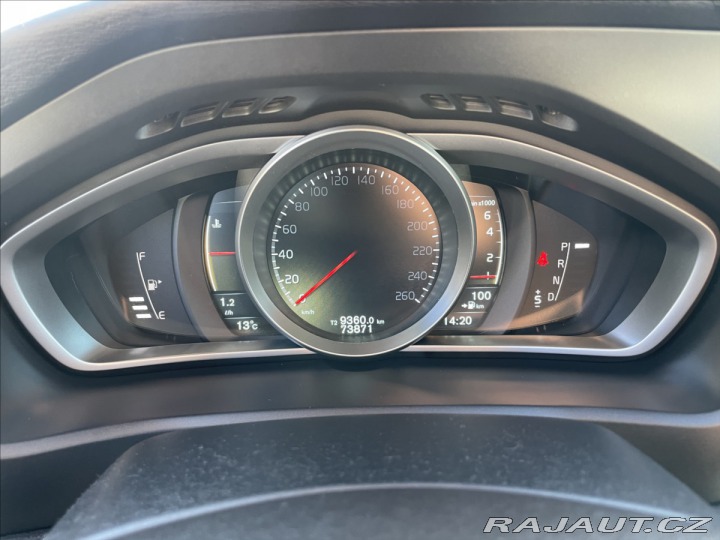 Volvo V40 2,0 i T4 140kw AWD CROSSC 2015