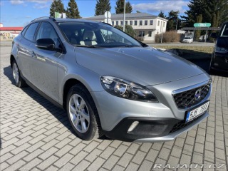 Volvo V40 2,0 i T4 140kw AWD CROSSC 2015