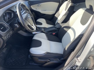 Volvo V40 2,0 i T4 140kw AWD CROSSC 2015