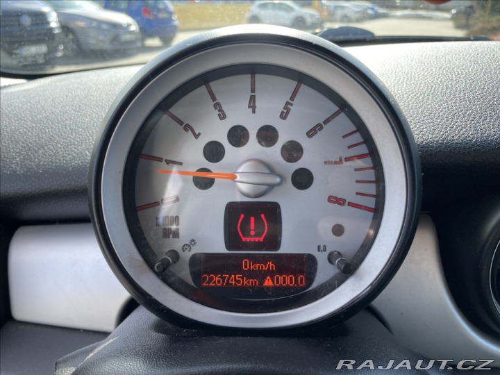 Mini Cooper 1,6 i 88kw Klima ALU bez 2008