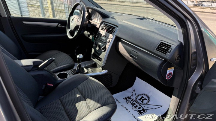 Mercedes-Benz B B180i 85kW REZERVOVANO 2009