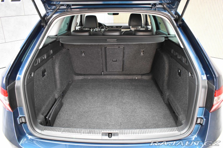 Škoda Superb 2.0 TDI DSG*TAŽNÉ*KAMERA* 2021