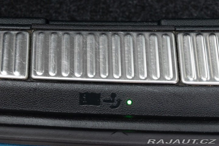 Škoda Superb 2.0 TDI DSG*TAŽNÉ*KAMERA* 2021