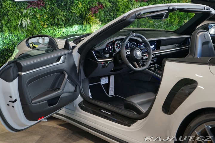 Porsche 911 TURBO S*CABRIO*LIFT*TECHA 2023
