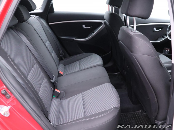 Hyundai i30 1,6 GDi 88kW CZ 2015