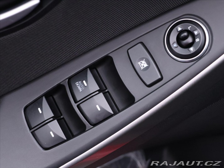 Hyundai i30 1,6 GDi 88kW CZ 2015