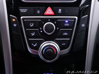 Hyundai i30 1,6 GDi 88kW CZ 2015