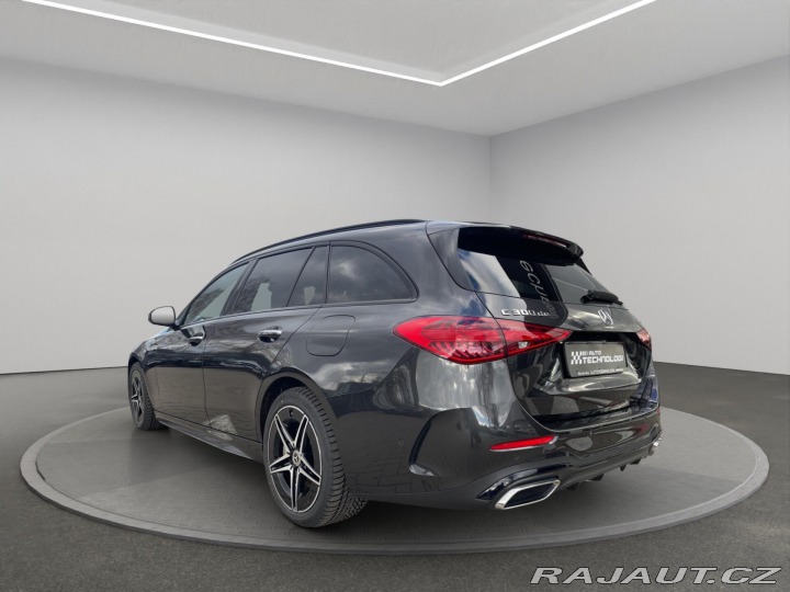 Mercedes-Benz C C 300 de 4MATIC kombi 2025