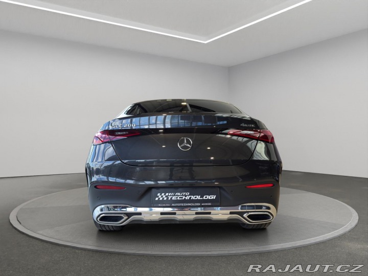 Mercedes-Benz GLC 200 4MATIC kupé 2023