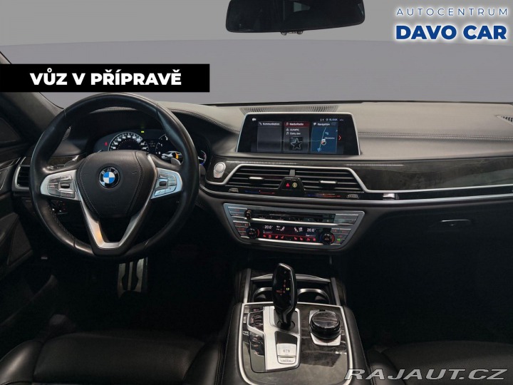 BMW 7 4,4 750i 330kW xDrive DPH 2017