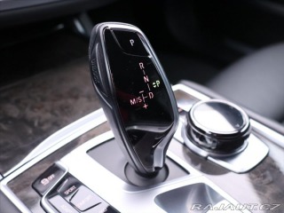 BMW 7 4,4 750i 330kW xDrive DPH 2017