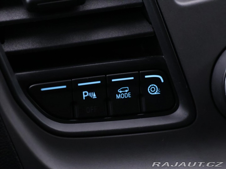 Ford Transit 2,0 TDCI 96kW L2 9-Míst C 2021