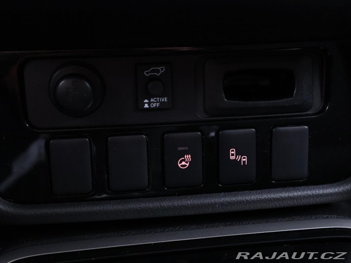 Mitsubishi Outlander 2,0 Mivec Intense CVT 4WD 2018