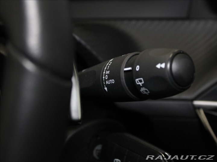 Peugeot 2008 1,2 PureTech 130 EAT8 All 2024