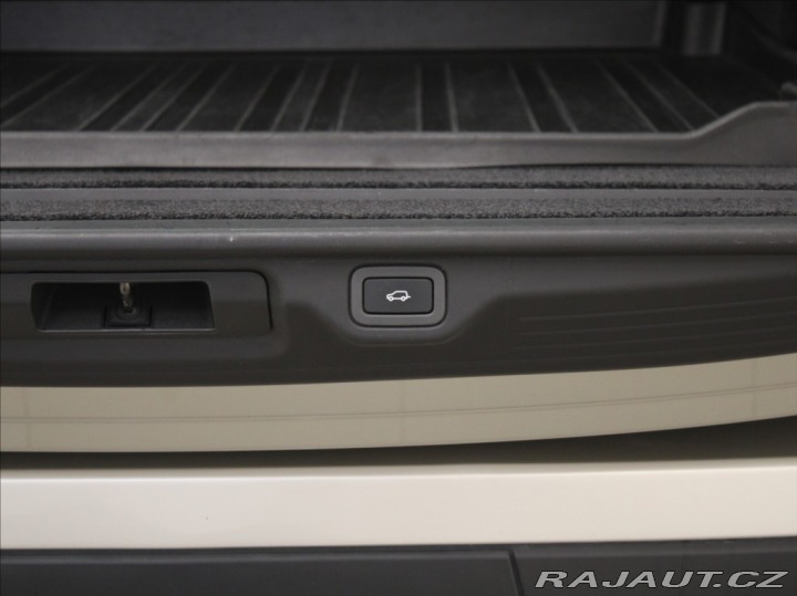 Land Rover Range Rover 3,0 TDV6 190kW Pano.175tk 2014