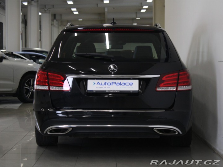 Mercedes-Benz E 3,0 E350cdi 4M AMG Pano.T 2015