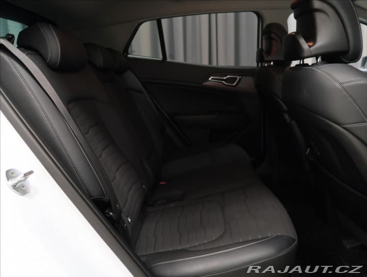 Kia Sportage 1,6 T-GDI AWD 1. MAJ ČR Z 2022