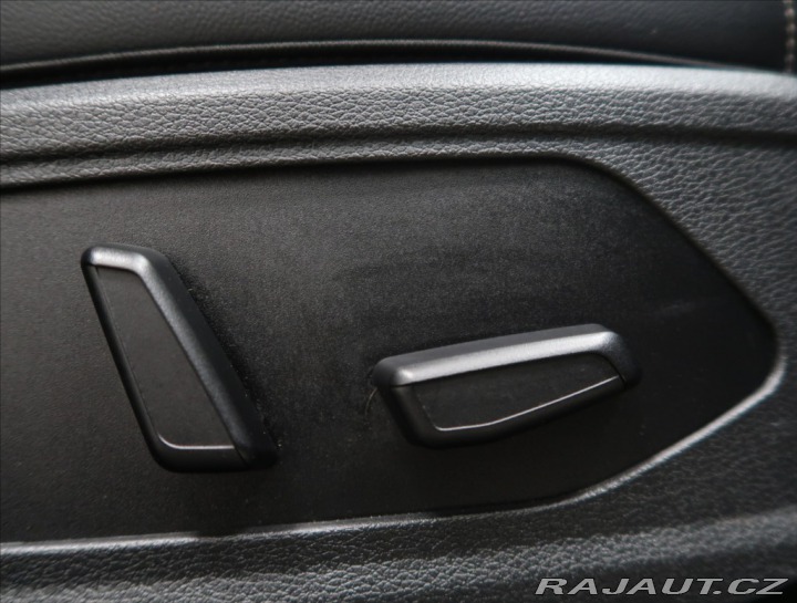 Kia Sportage 1,6 T-GDI AWD 1. MAJ ČR Z 2022