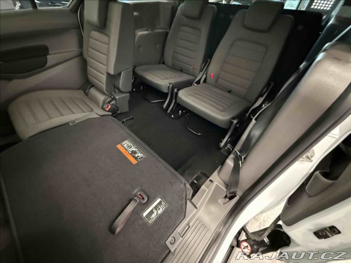 Ford Tourneo Connect 1,5 EcoBlue TITANIUM 7MÍS 2021