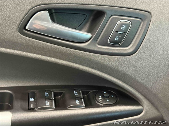 Ford Tourneo Connect 1,5 EcoBlue TITANIUM 7MÍS 2021