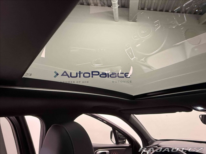 Kia Sorento 2,2 CRDI TOP 4X4 AT PANO 2021