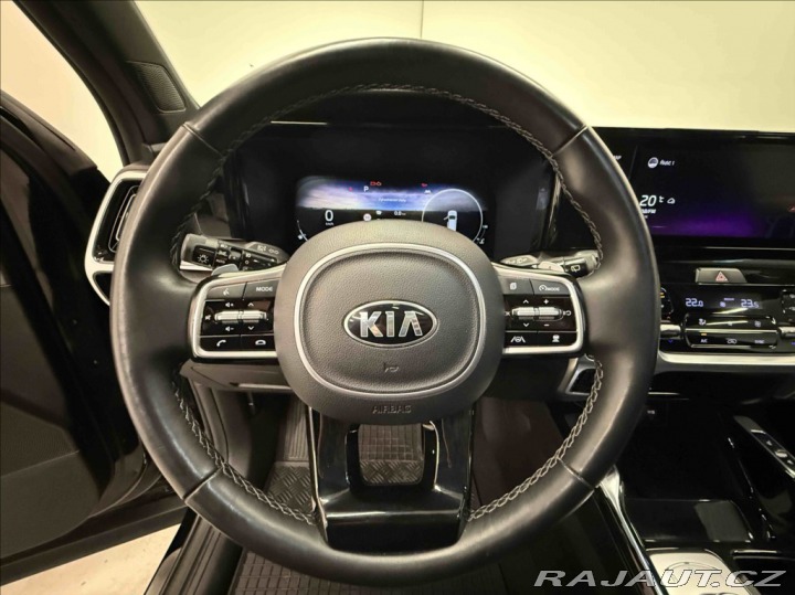 Kia Sorento 2,2 CRDI TOP 4X4 AT PANO 2021