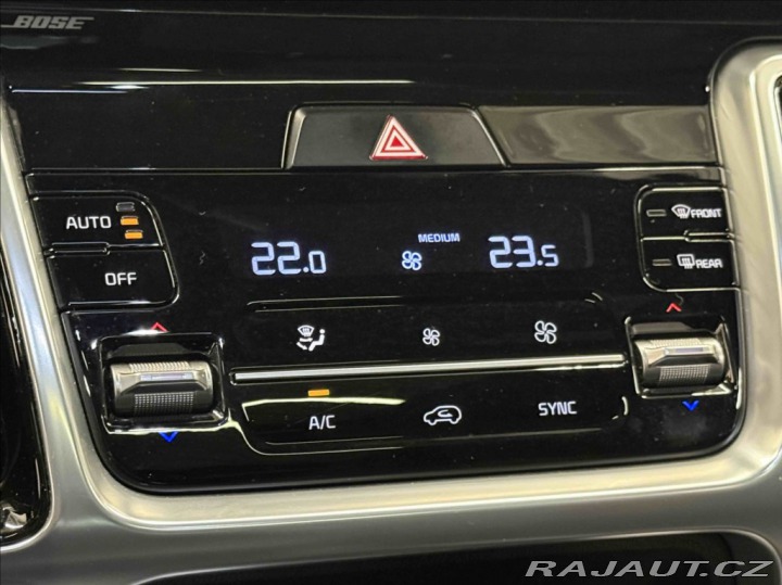 Kia Sorento 2,2 CRDI TOP 4X4 AT PANO 2021