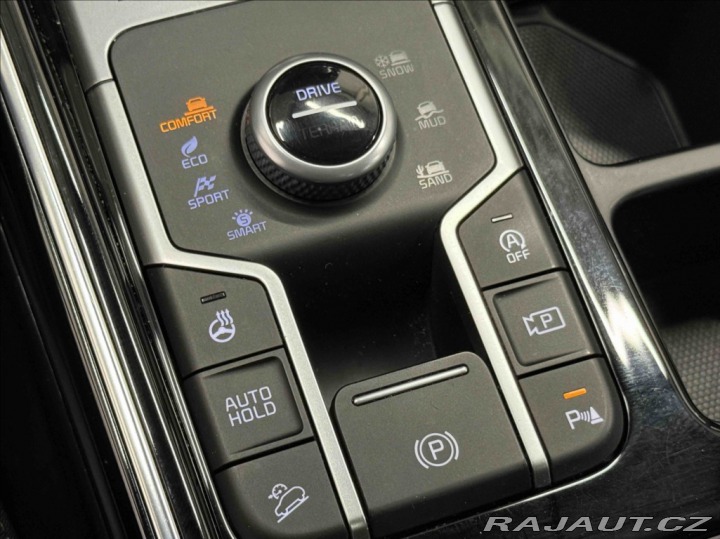 Kia Sorento 2,2 CRDI TOP 4X4 AT PANO 2021