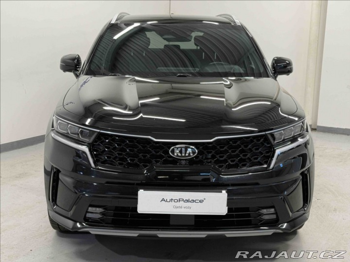 Kia Sorento 2,2 CRDI TOP 4X4 AT PANO 2021