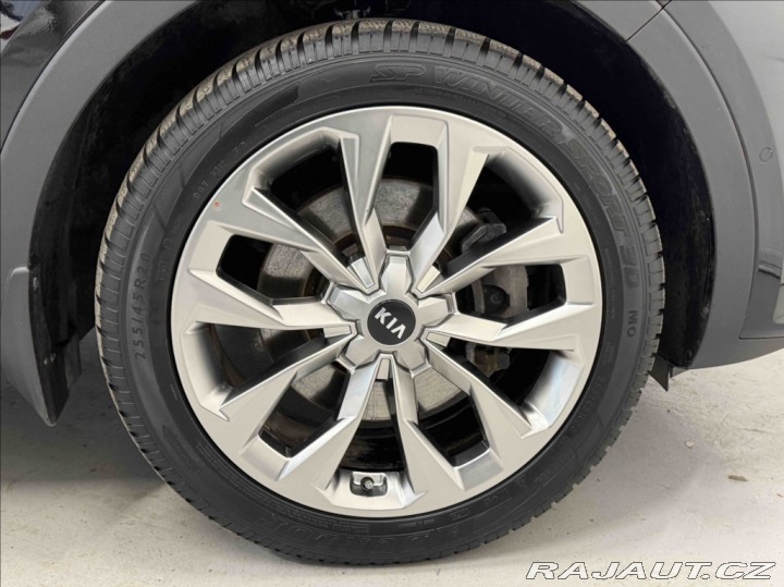 Kia Sorento 2,2 CRDI TOP 4X4 AT PANO 2021