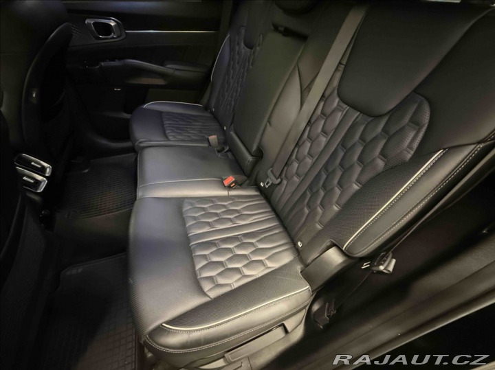 Kia Sorento 2,2 CRDI TOP 4X4 AT PANO 2021