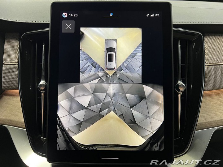 Volvo XC90 T8 AWD DARK PLUS, VZDUCH, 2026