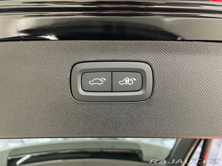 Volvo XC90 T8 AWD DARK PLUS, VZDUCH, 2026