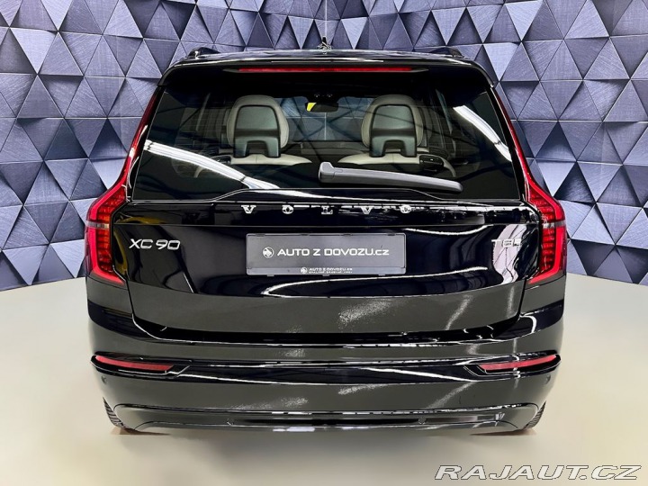 Volvo XC90 T8 AWD DARK PLUS, VZDUCH, 2026