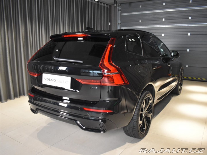 Volvo XC60 2,0 T8 AWD Black Edition 2025