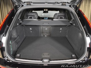 Volvo XC60 2,0 T8 AWD Black Edition 2025