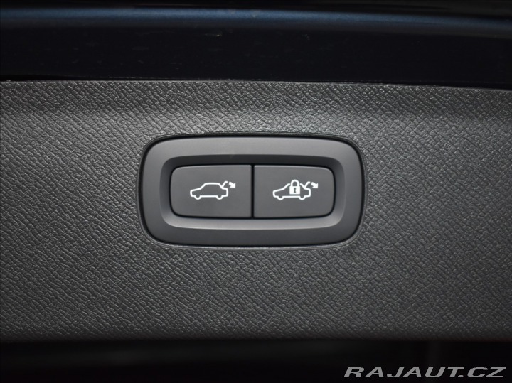 Volvo XC90 2,0 B5 AWD Ultra Vzduch,B 2025